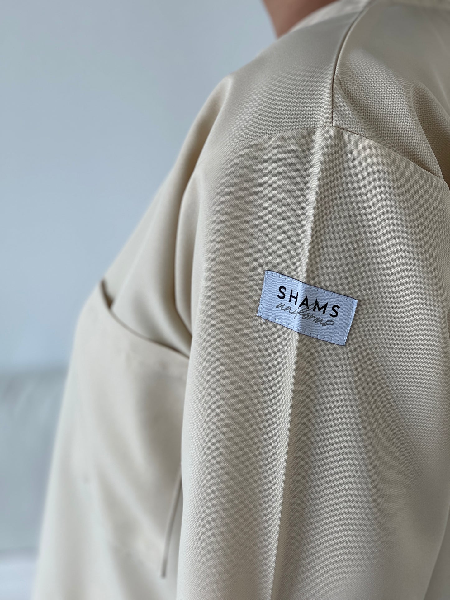 Beige - crepe