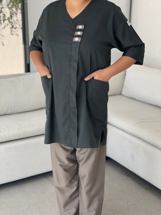 Dark grass - triple button