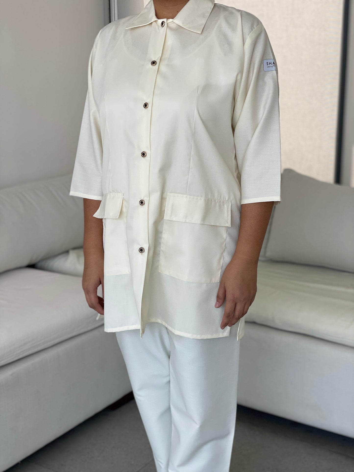 Button Beige