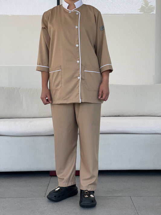 Khaki collar